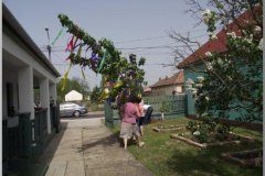 Tavaszköszöntő "batyus majális"