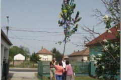 Tavaszköszöntő "batyus majális"
