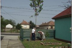 Tavaszköszöntő "batyus majális"