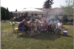 Tavaszköszöntő "batyus majális"